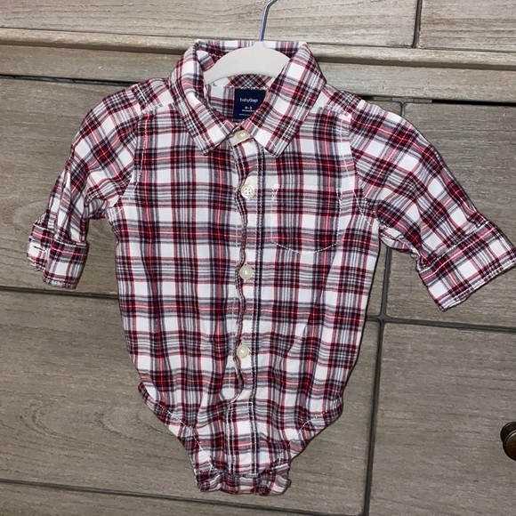 🟣2/$10 cute button down plaid onesie - Picture 1 of 2